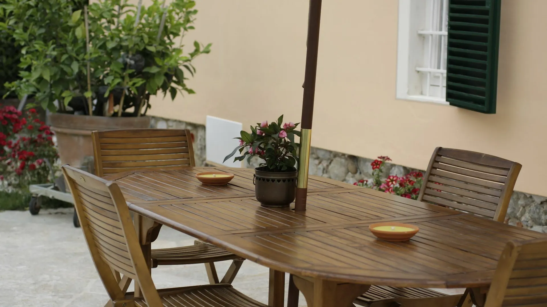Villa Lammari Capannori 0*,